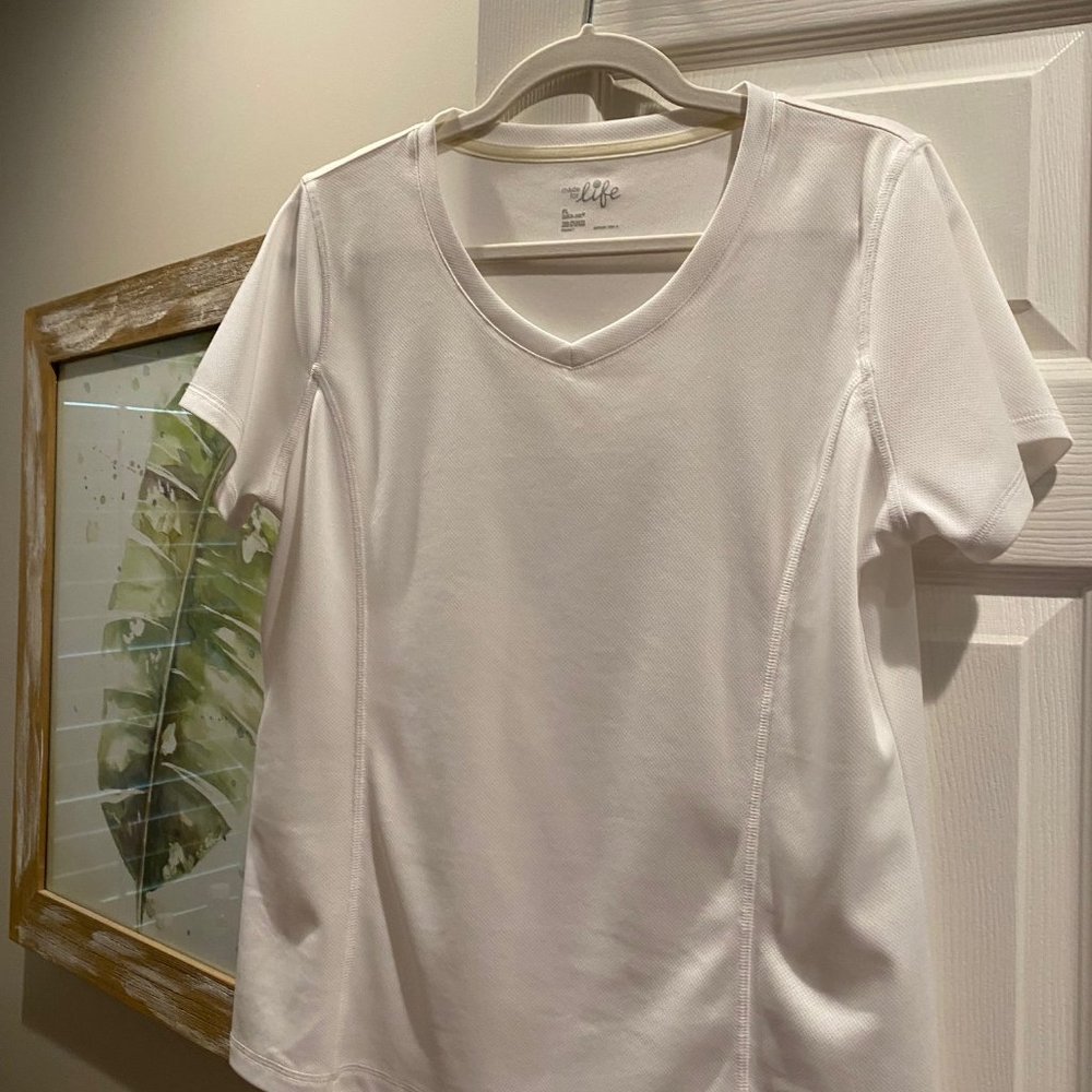 Made for Life Petite Large White Wicking shirt